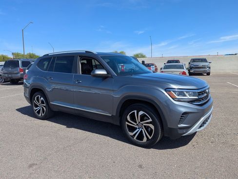 Used 2022 Volkswagen Atlas SEL image 6