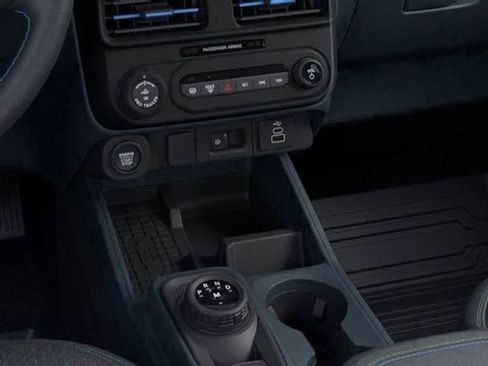 New 2025 Ford Maverick Lobo image 39