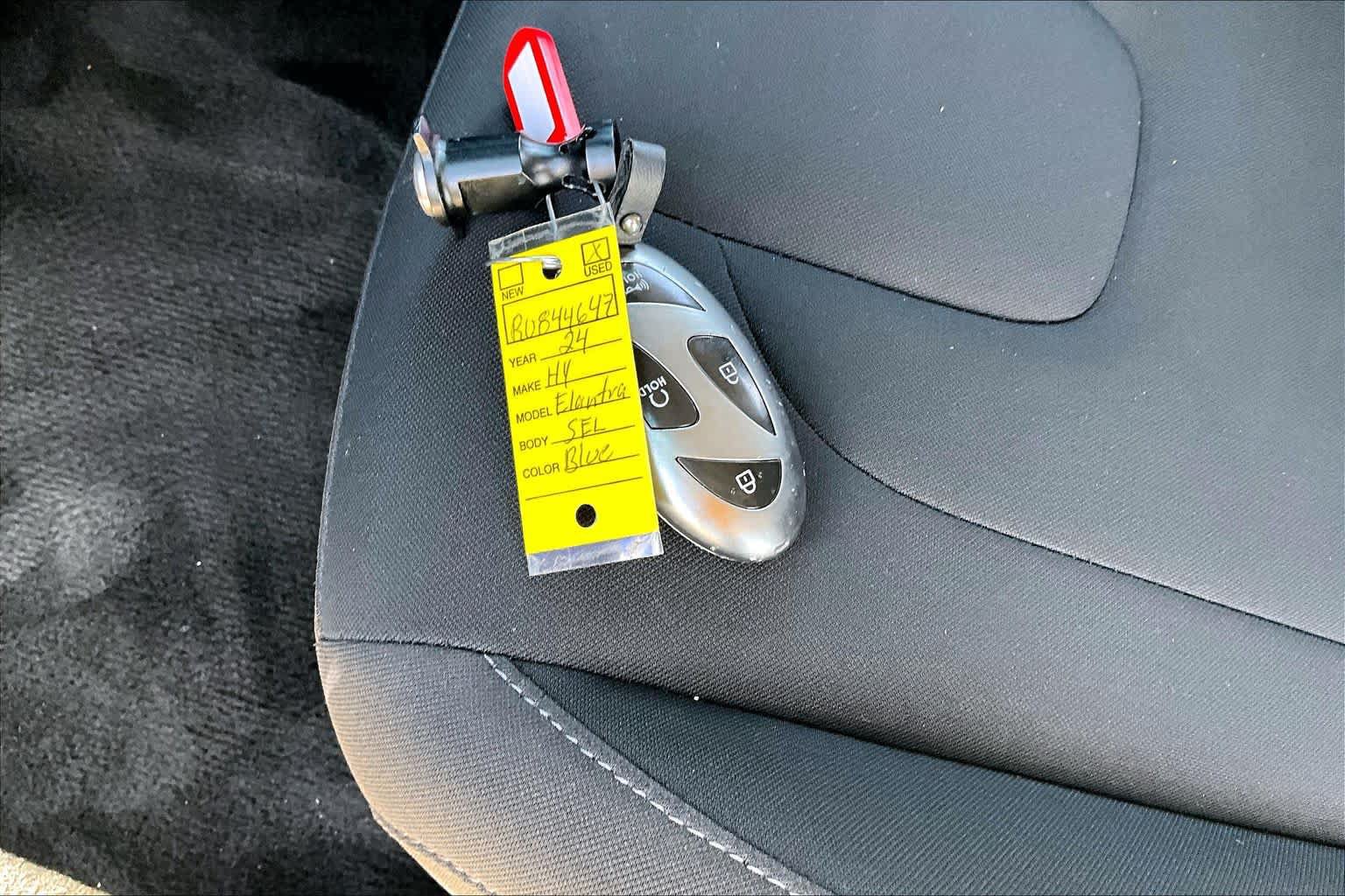 Used 2024 Hyundai Elantra SEL w/ Convenience Package FWD image 15