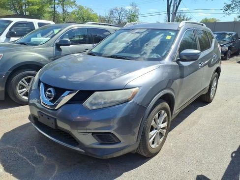 Used 2016 Nissan Rogue SV image 1