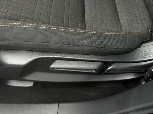 Certified 2025 Honda HR-V Sport image 14