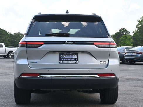 Used 2023 Jeep Grand Cherokee 4WD 4xe image 8