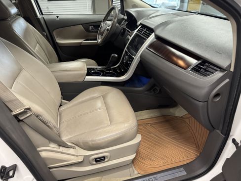 Used 2011 Ford Edge Limited w/ 301A Rapid Spec Order Code FWD image 12
