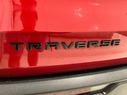 Used 2025 Chevrolet Traverse Z71 w/ Enhanced Driving Package AWD/4WD image 30