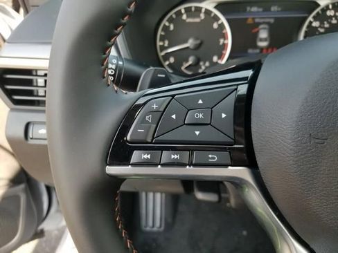 New 2025 Nissan Altima 2.5 SR image 15