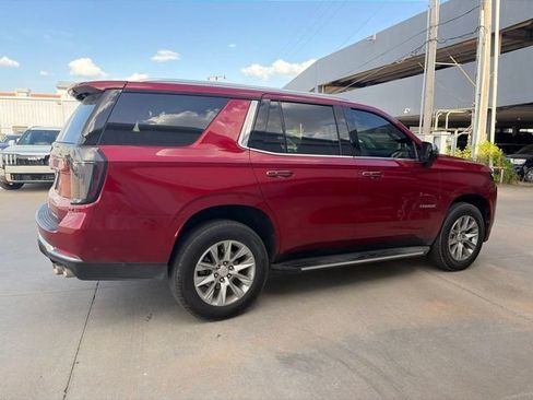 Used 2025 Chevrolet Tahoe Premier AWD/4WD image 2