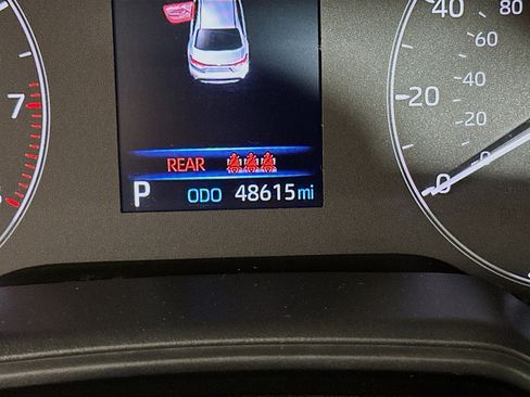 Used 2024 Toyota Corolla LE image 17