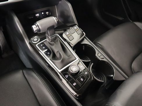 Used 2023 Kia Sportage EX image 8