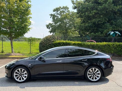 Used 2018 Tesla Model 3 Long Range RWD image 2