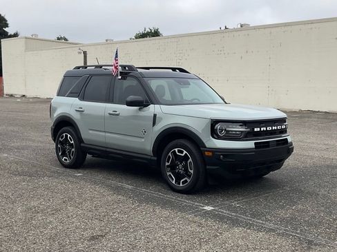 Used 2024 Ford Bronco Sport Outer Banks w/ Tech Package AWD/4WD image 8