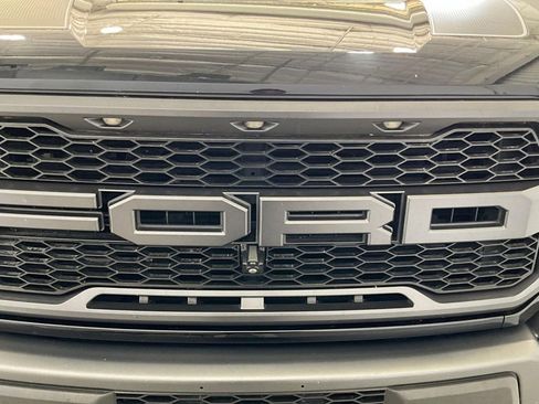 Used 2019 Ford F150 Raptor w/ Equipment Group 802A Luxury image 27