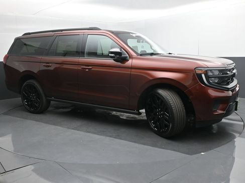 New 2027 Ford Expedition Max Platinum w/ Stealth Performance Package AWD/4WD image 32