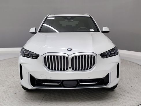 New 2026 BMW X5 sDrive40i w/ Premium Package image 2