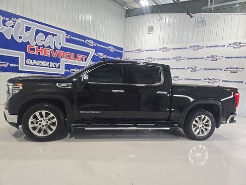 Used 2024 GMC Sierra 1500 SLT w/ SLT Premium Plus Package image 4