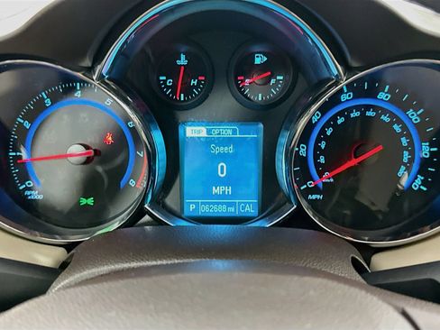 Used 2016 Chevrolet Cruze LTZ w/ Enhanced Safety Package FWD image 19