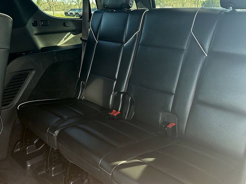 Used 2023 Cadillac Escalade Sport image 11