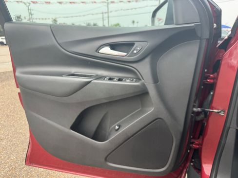 Used 2020 Chevrolet Equinox LT AWD/4WD image 19