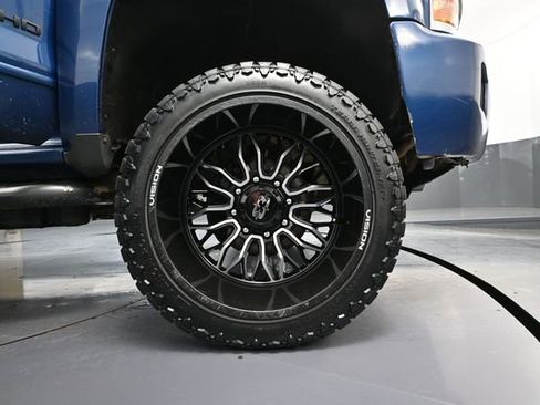 Used 2016 Chevrolet Silverado 2500 LT w/ LT Convenience Package image 17