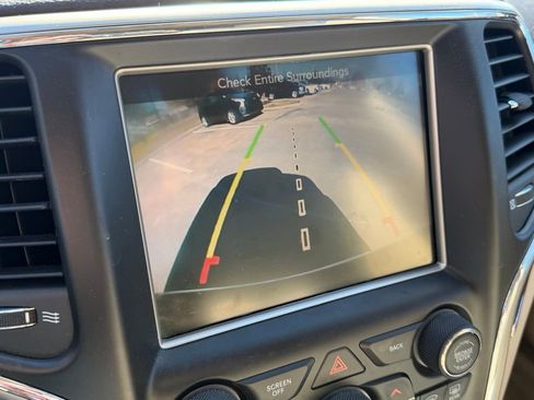 Used 2015 Jeep Grand Cherokee Overland image 22