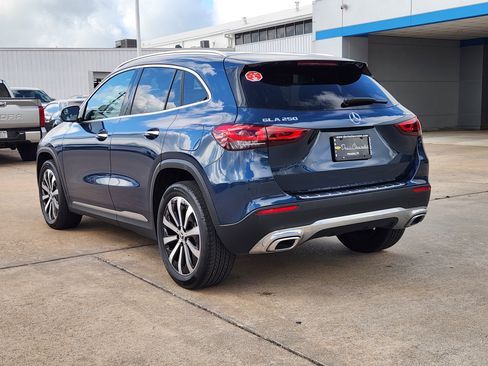 Used 2023 Mercedes-Benz GLA 250 4MATIC image 8