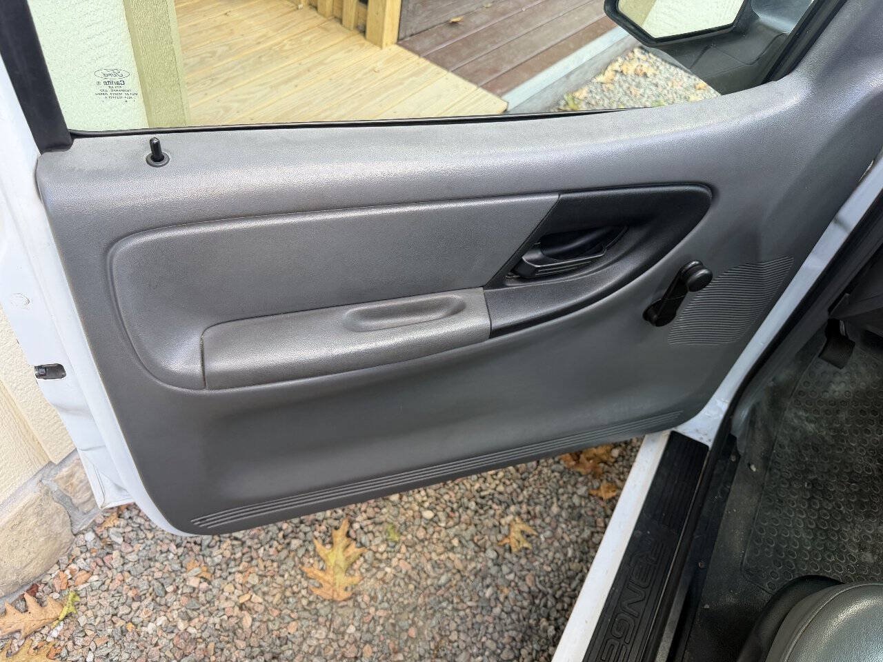 Used 2011 Ford Ranger XL RWD image 3