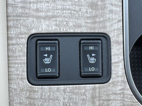 Used 2022 Nissan Murano SV image 19