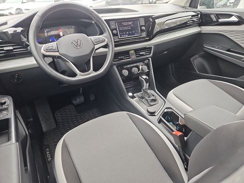 Certified 2024 Volkswagen Taos S AWD/4WD image 4