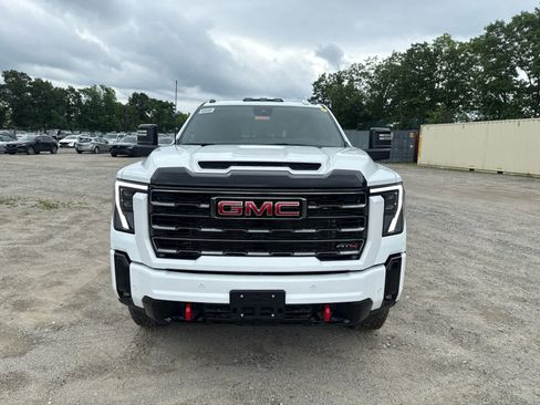 New 2026 GMC Sierra 2500 AT4 w/ Technology Package AWD/4WD image 8