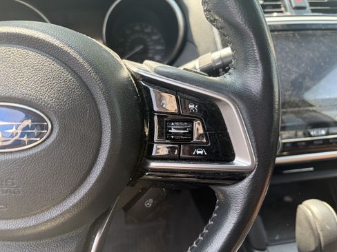 Used 2019 Subaru Outback 3.6R Touring w/ Popular Package #3A AWD/4WD image 5