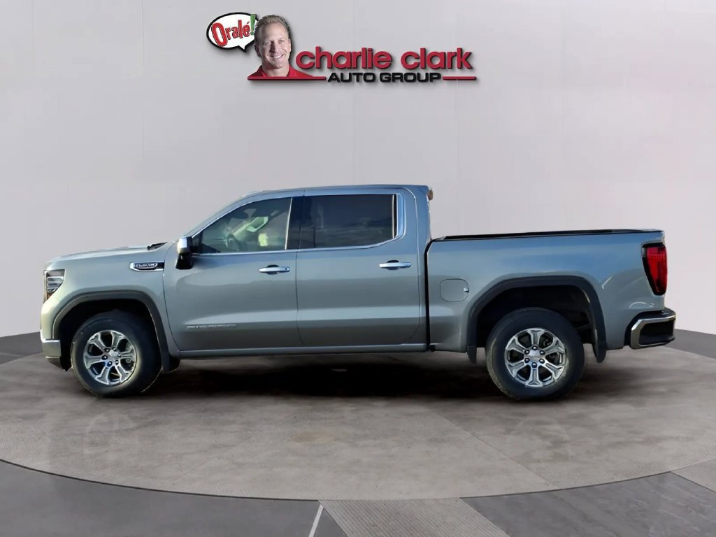 Used 2025 GMC Sierra 1500 SLT RWD image 2