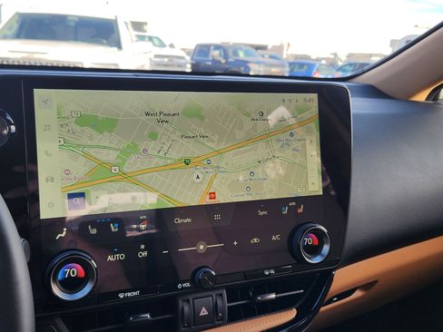 Used 2025 Lexus NX 350h AWD w/ Premium Package image 10