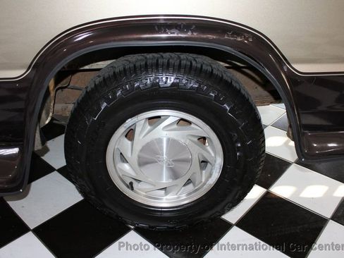 Used 2000 Ford E-150 and Econoline 150 E-150 Recreational image 31