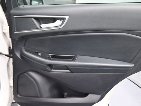 Used 2019 Ford Edge SEL w/ Equipment Group 201A AWD/4WD image 24