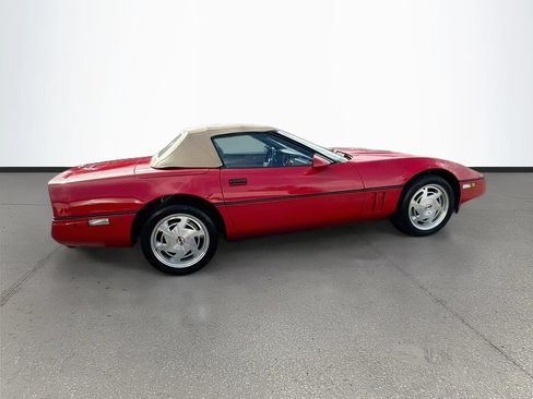 Used 1989 Chevrolet Corvette Convertible RWD image 8
