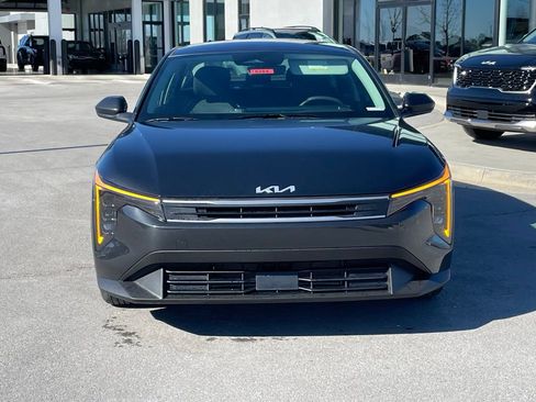 New 2026 Kia K4 LXS image 2