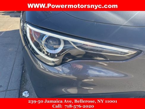 Used 2023 Alfa Romeo Stelvio Ti AWD/4WD image 9