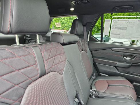 New 2026 Honda Pilot Black Edition image 12