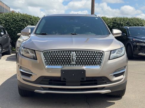 Used 2019 Lincoln MKC Reserve w/ MKC Climate Package AWD/4WD image 2
