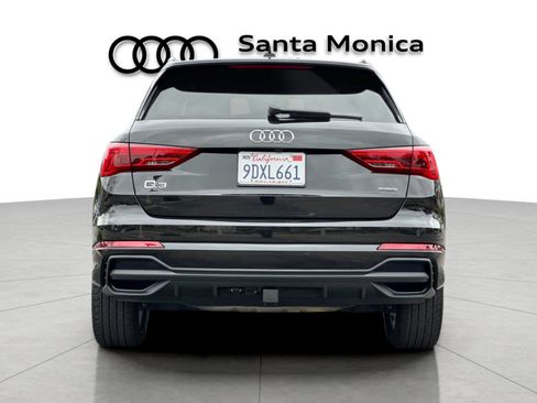 Used 2023 Audi Q3 2.0T Premium w/ Convenience Package AWD/4WD image 7