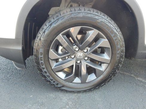 Used 2024 Honda Ridgeline Sport image 12