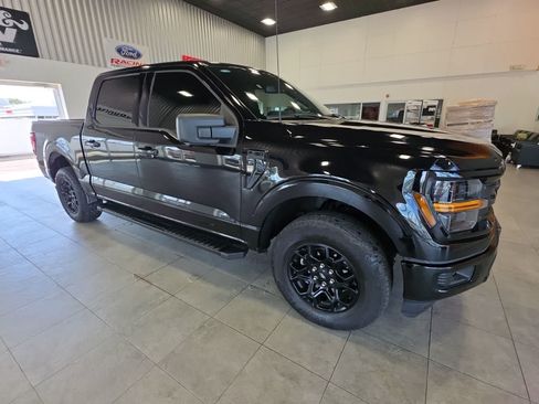 Used 2024 Ford F150 XLT w/ XLT Black Appearance Package AWD/4WD image 7