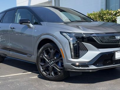 New 2026 Cadillac Optiq V w/ Carbon Fiber Package