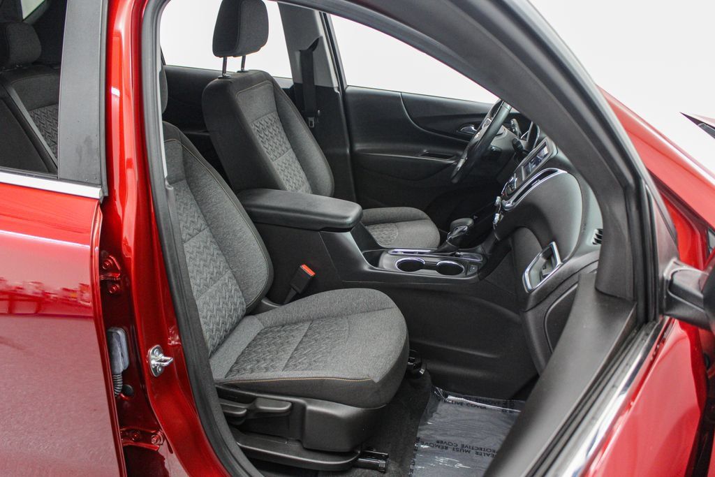 Used 2024 Chevrolet Equinox LT w/ LPO, Floor Liner Package FWD image 26