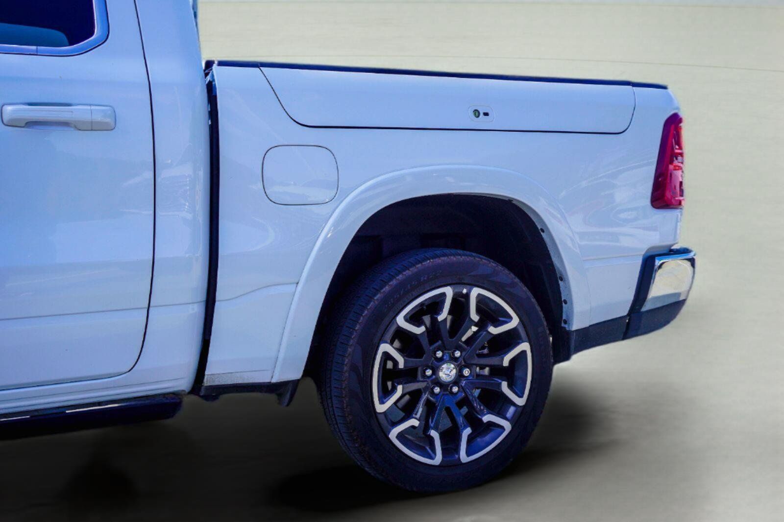 Used 2025 RAM 1500 Limited AWD/4WD image 6