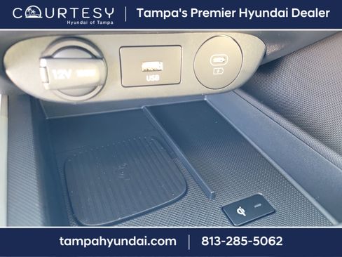 New 2026 Hyundai Elantra Limited image 30