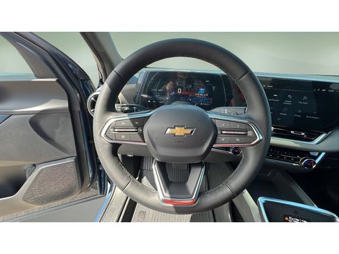 New 2026 Chevrolet Equinox LT w/ Convenience Package II AWD/4WD image 22