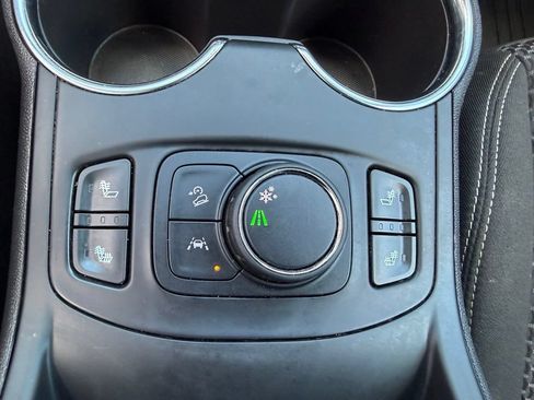 Certified 2024 GMC Terrain SLE w/ Driver Convenience Package FWD image 28