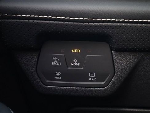 New 2026 Volkswagen Atlas SE image 20