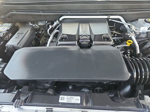 Used 2023 Chevrolet Colorado Trail Boss w/ Technology Package AWD/4WD image 22