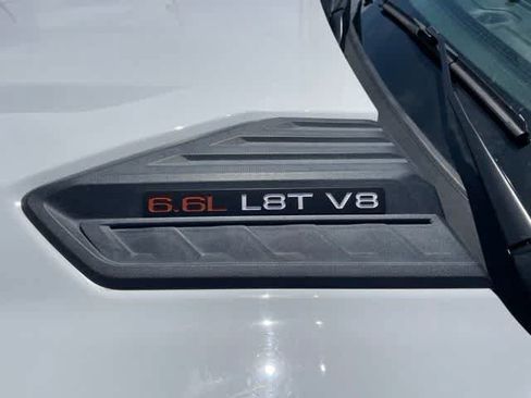 Certified 2022 Chevrolet Silverado 2500 Custom w/ Custom Convenience Package AWD/4WD image 18